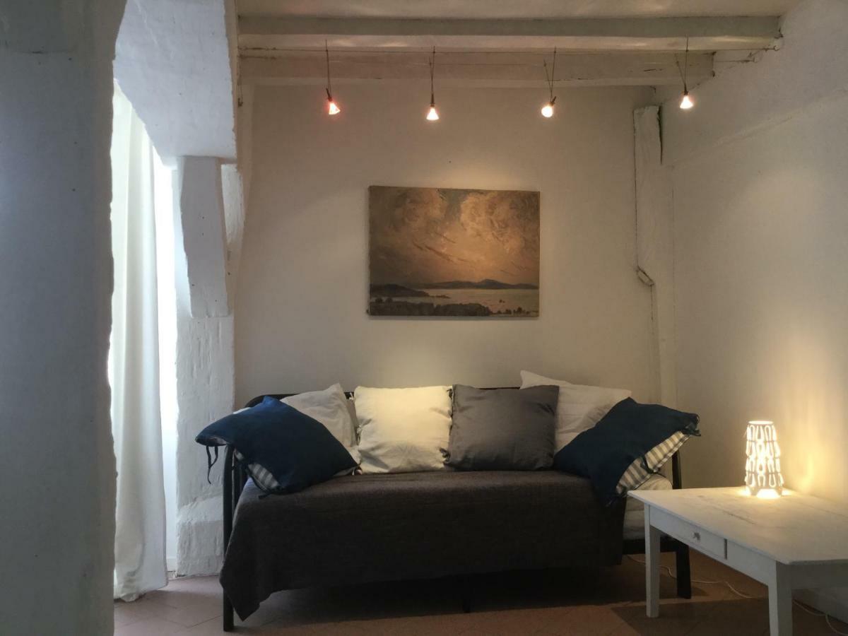 La Petite Maison D'A Cote, Au N°11 サン・テニャン エクステリア 写真